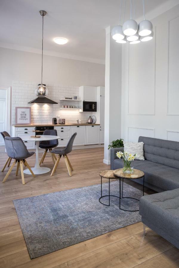 El Gusto Homes Town Sopron Luaran gambar